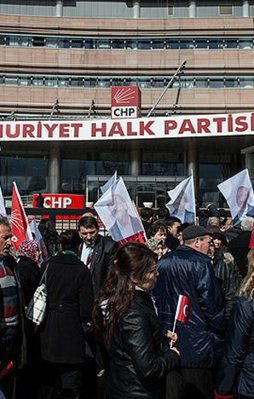 CHP'li üyeler sandık başında