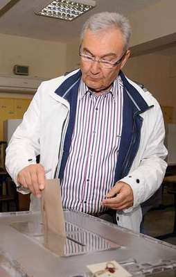 Baykal’ın ön seçimde oyu geçersiz sayıldı
