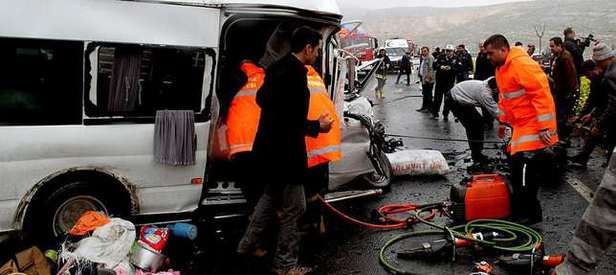 Şanlıurfa’da trafik kazası: 12 ölü