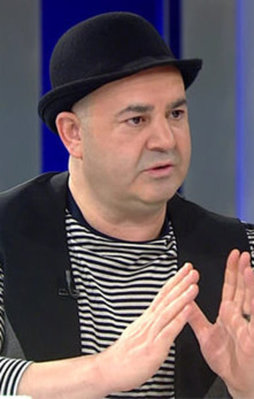 "Erdoğan solcu olsa heykeli dikilirdi"