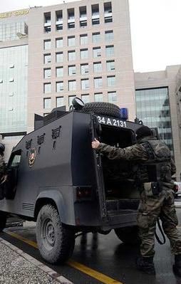 Teröristin fotoğrafına kan donduran yorumlar!