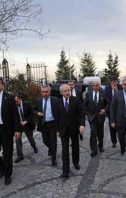 Şehit evinde Kılıçdaroğlu'na protesto