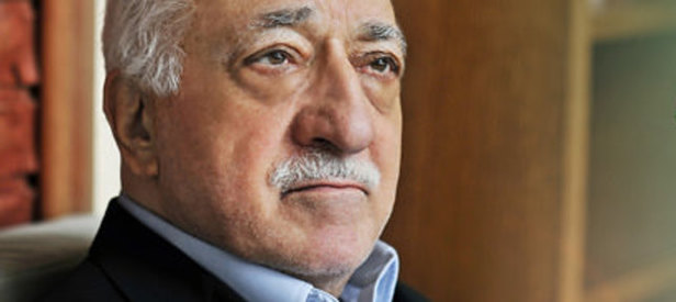 Fethullah Gülen herkesi jurnallemiş