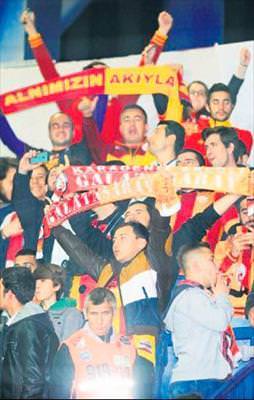 Taraftar rekor peşinde