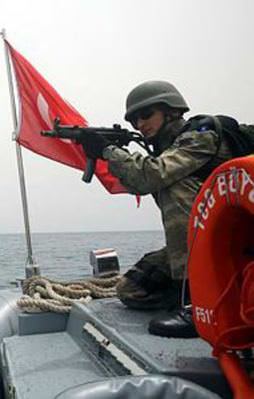 TSK Yemen'deki 55 Türk vatandaşını böyle kurtarıldı!