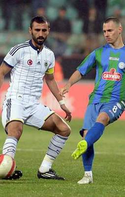 Yıldız futbolcu kalp krizi geçirdi