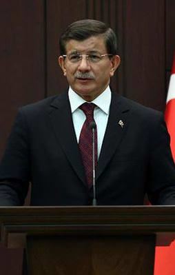 Davutoğlu Musevilerin bayramını kutladı