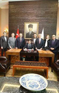 Davutoğlu'ndan liste mesajı