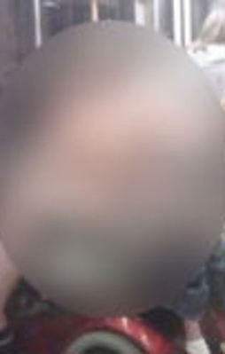 Metroda rezalet böyle görüntülendi!