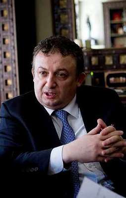 Aziz Yıldırım'ın avukatı AK Parti'den aday!