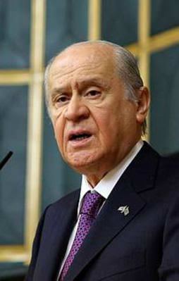 MHP'de liste tepkisi toplu istifa getirdi!