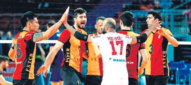 Cimbom filede Fener’i parçaladı!