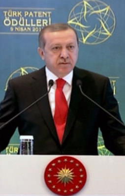 Erdoğan : Hızımızı kesemeyecekler