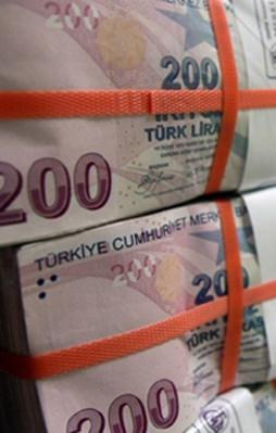 Cari açık düştü
