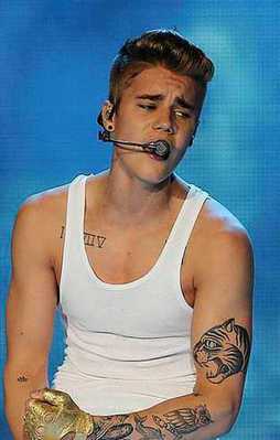 Justin Bieber'a tutuklama emri!