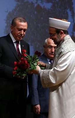 Görmez'den Kutlu Doğum mesajı!