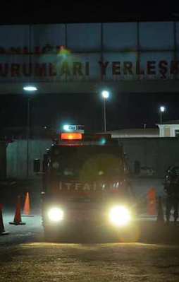 Cezaevinde isyan çıktı!