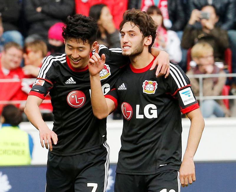 Çalhanoğlu yine şov yaptı
