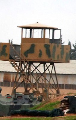 Jandarma karakoluna ateş açıldı