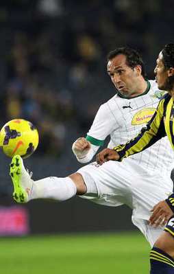 Akhisar'da Gekas kapıdan kovuldu