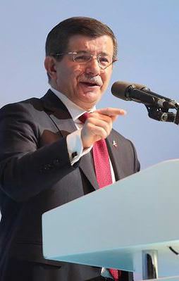 Davutoğlu AK Parti'nin seçim hedefini açıkladı