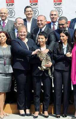 CHP İstanbul adaylarını tanıttı