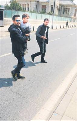 Yeni yaşa oğluyla kutlama