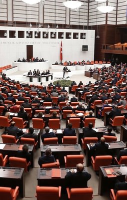 TBMM'den AP'ye  sert yanıt