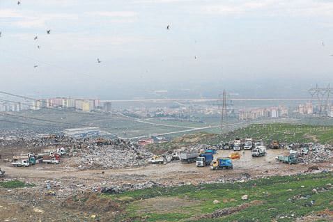 CHP'nin sloganı kendi belediyelerini ele veriyor-3