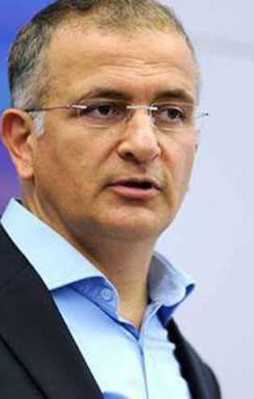 Başrolde yine Nazmi Ardıç var