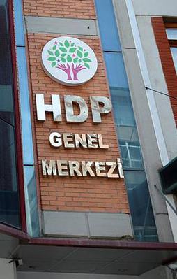 Hükümette HDP binasına saldırıya kınama