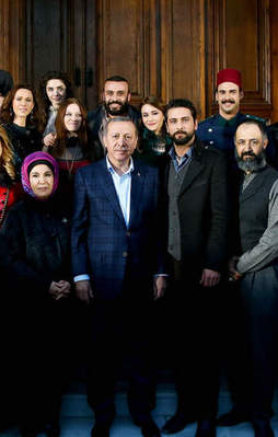 Erdoğan 'Filinta' dizisinin setini ziyaret etti