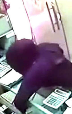 Cilvesiyle kuyumcuyu soydu