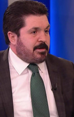 ''O komplosunu açıklasam yer yerinden oynar!''