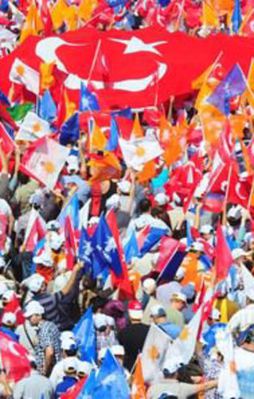 AK Parti'den Kürtçe şarkı