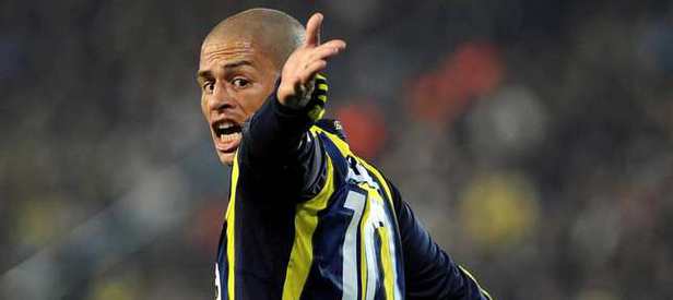 Alex'ten Aziz Yıldırım'a sert sözler!