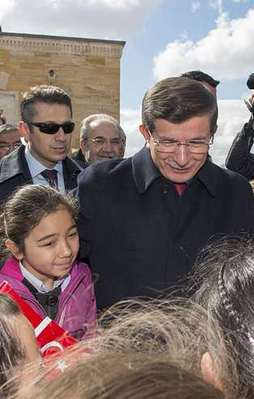 Davutoğlu'ndan çocuklara nasihat