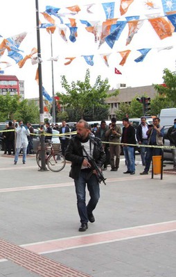 AK Parti seçim bürosuna saldırı! 1 ölü