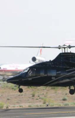 Zorlu Grubu'na ait helikopter düştü!