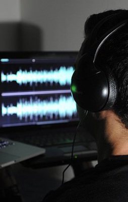 Gözaltındaki 18 polis adliyeye sevk edildi