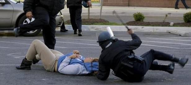 ABD polisi göstericilere acımadı!