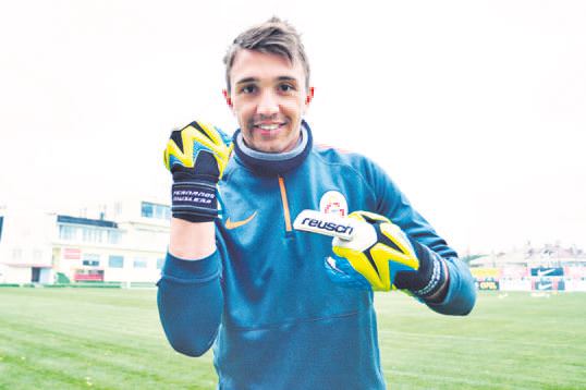 Muslera önceki seneleri geçti!