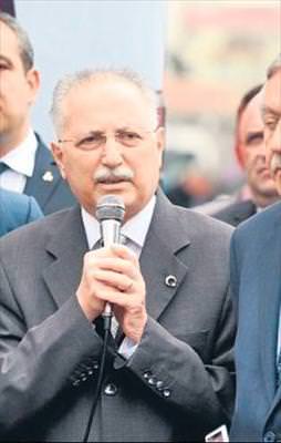 Ekmeleddin'den 'bıyık' taktiği