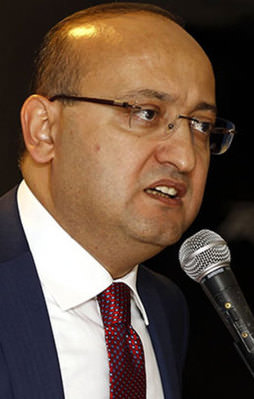 "Bunlar ihanet şebekesi"