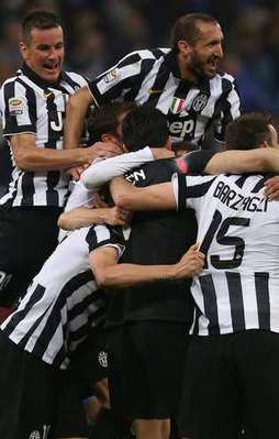 Ve Juventus resmen şampiyon