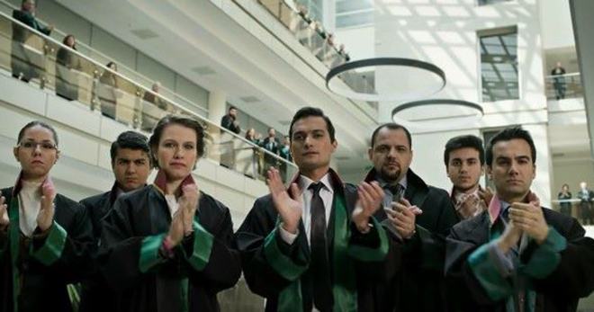 CHP'nin reklamı Paralel üniversitede çekilmiş