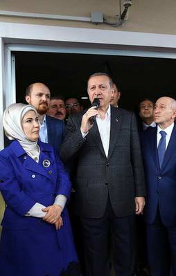 Erdoğan, TÜRGEV Emine Erdoğan Kız Yurdu'nun açılışına katıldı