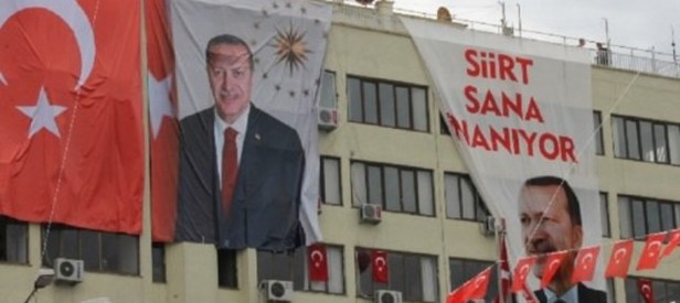 Siirt’te dikkat çeken Erdoğan pankartı