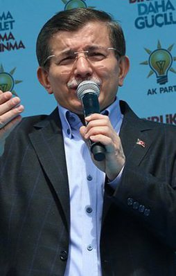 'Hiçbir güç karşısında baş eğmeyiz'