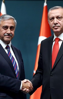 "Rum tarafı işi yokuşa sürmekten vazgeçmeli"